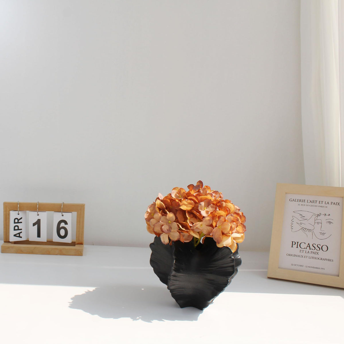 XYQXYQ Modern Art Ceramic Coral Flower Vase Home and Office Decoration Sculpture Work Bohemian Decoration Coffee Table Office Bookshelf Living Room Decoration