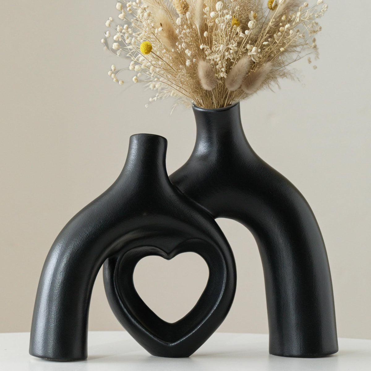 Lvases Snuggle Hollow Ceramic Decorative Vase, Modern Minimalist Nordic Boho Ins Style Vases for Home Decor Living Room Shelf Entryway Coffee Table or Console Décor
