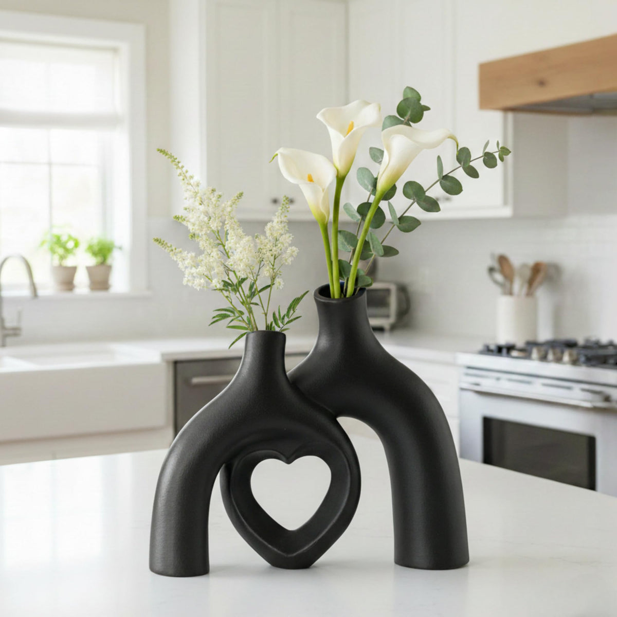 Lvases Snuggle Hollow Ceramic Decorative Vase, Modern Minimalist Nordic Boho Ins Style Vases for Home Decor Living Room Shelf Entryway Coffee Table or Console Décor