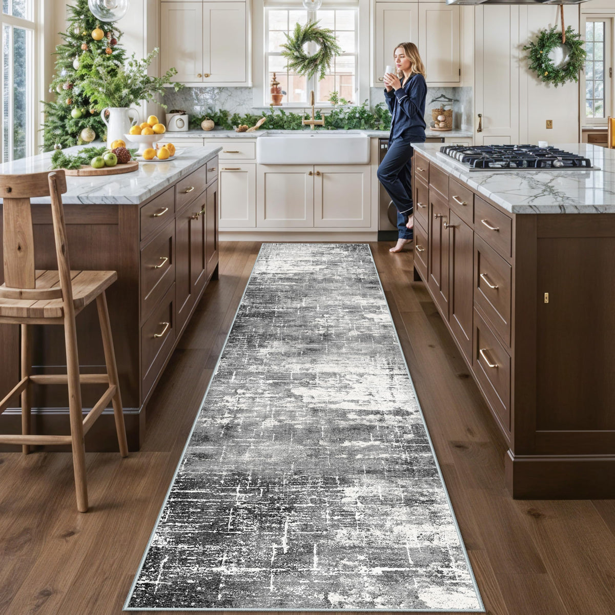 Vintage Washable Non-Slip Hallway Runner Rug, 2' x 7'