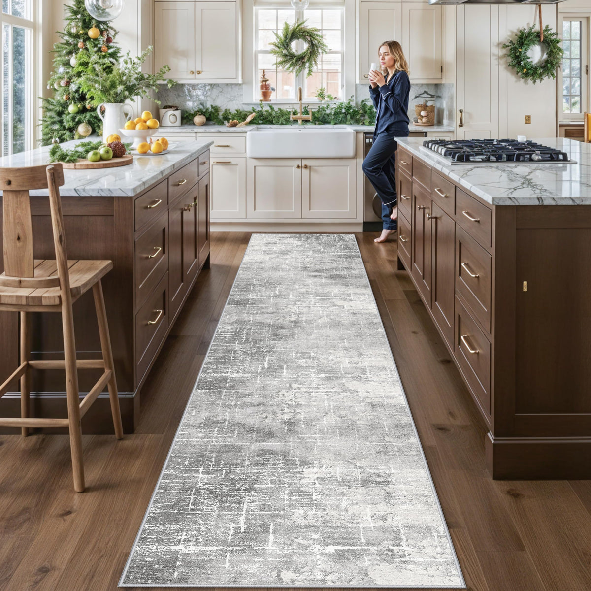 Vintage Washable Non-Slip Hallway Runner Rug, 2' x 7'